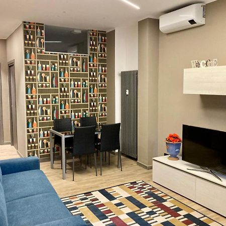 Casalborgone13 - Elegante Appartamento Lungo Po Turín Exterior foto